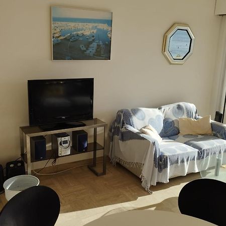 Beautiful 2 Bedrooms Apartment In A Private Residence With Sea View カンヌ エクステリア 写真