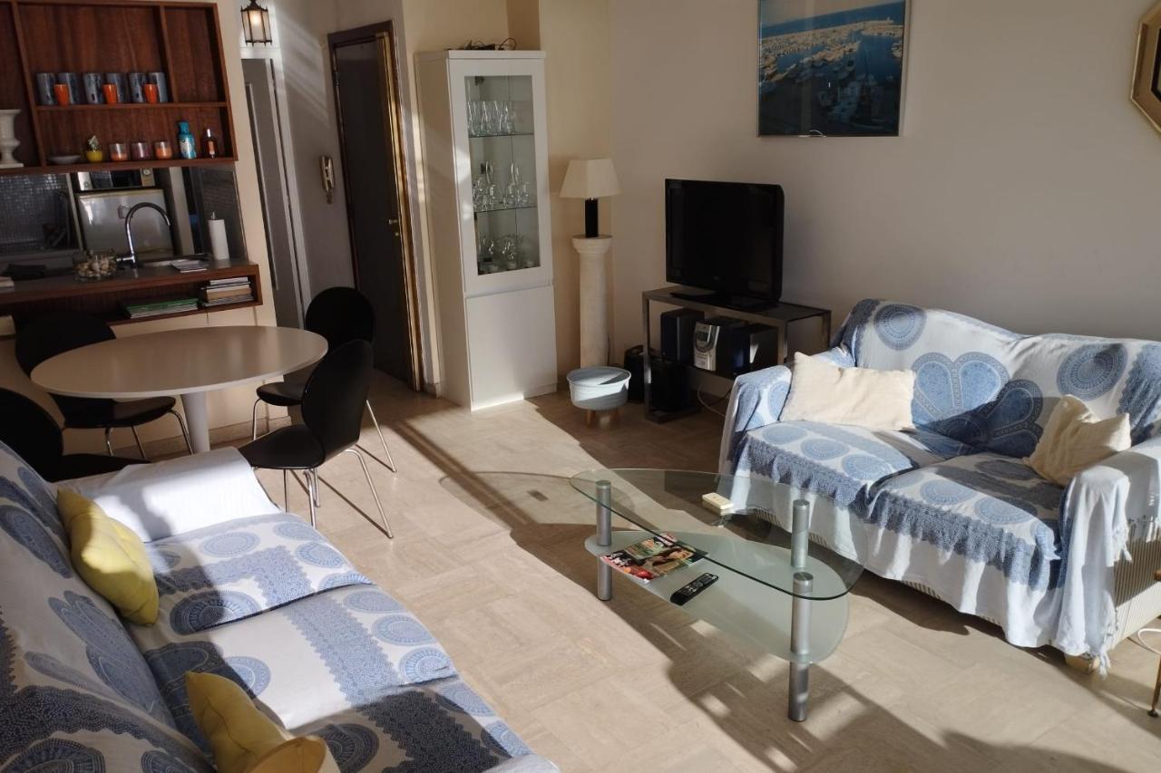 Beautiful 2 Bedrooms Apartment In A Private Residence With Sea View カンヌ エクステリア 写真